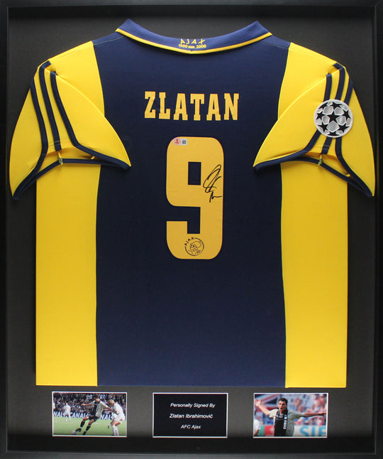Zlatan Ibrahimovic camiseta visitante del AFC Ajax 00/01 enmarcada