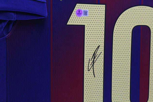 Camiseta local enmarcada de Lamine Yamal, FC Barcelona 25/26
