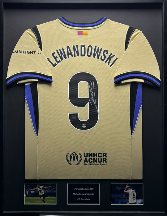 Robert Lewandowski FC Barcelona 25/26 ingelijst uit shirtlijst thuis shirt